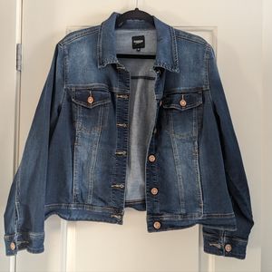 Stretchy denim jacket
